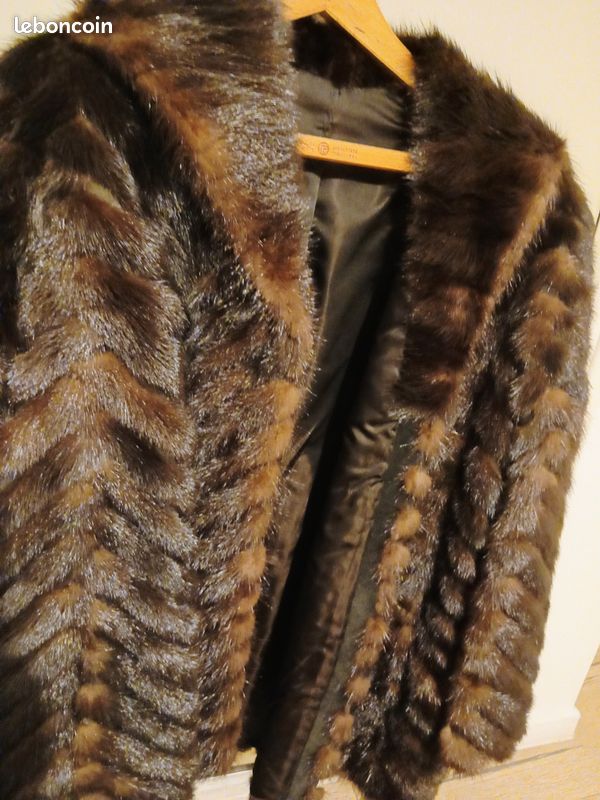 Manteau Court Type Blouson En Fausse Fourrure Vison - Marron - Taille M - Occasion Très Bon état
