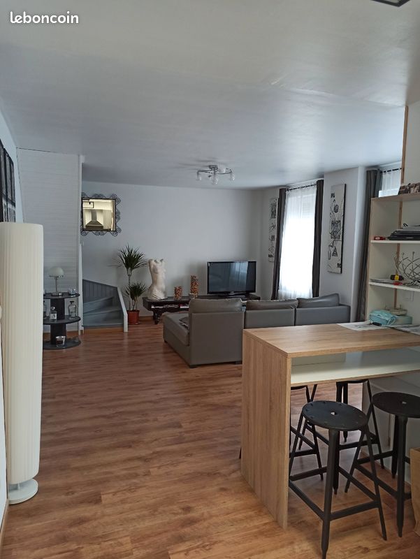 Maison 4 pièces 85 m² · à Saint-André-lez-Lille · 85 m² · 899 €/mois