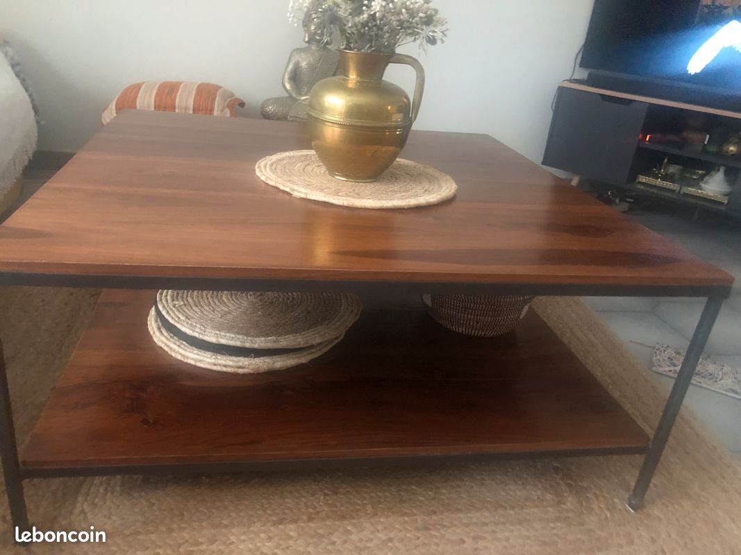 Table basse en bois massif et pieds en fer forgés (image 3)