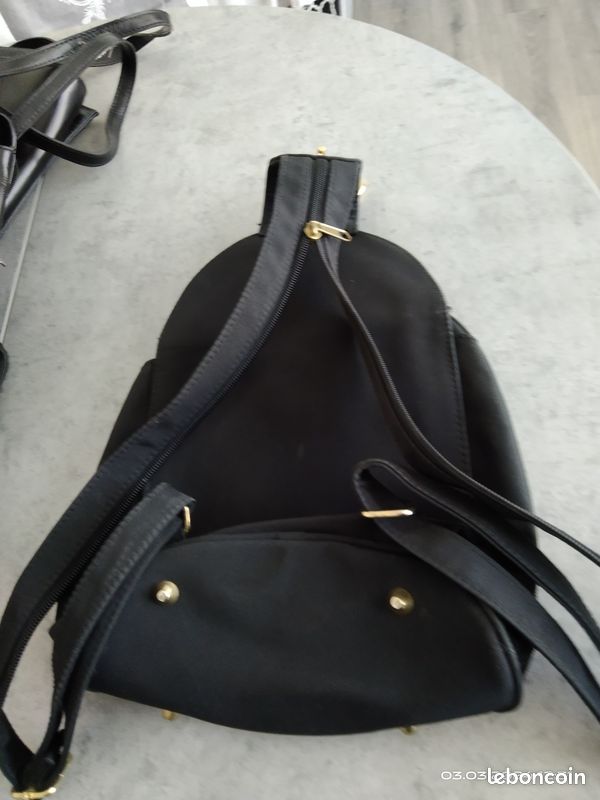 Sac à main noir (image 4)