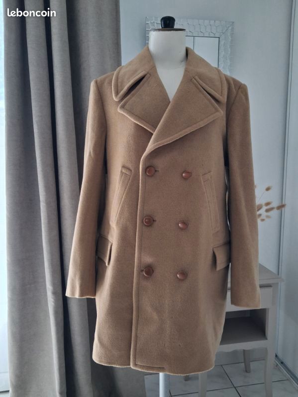Manteau court , Caban long, croisé, vintage inspiration années 70. JAMAIS PORTE Taille 38 Femme Couleur camel Matière : 50 % poil de chameau (camelhair. Dimensions dans annones (image 1)