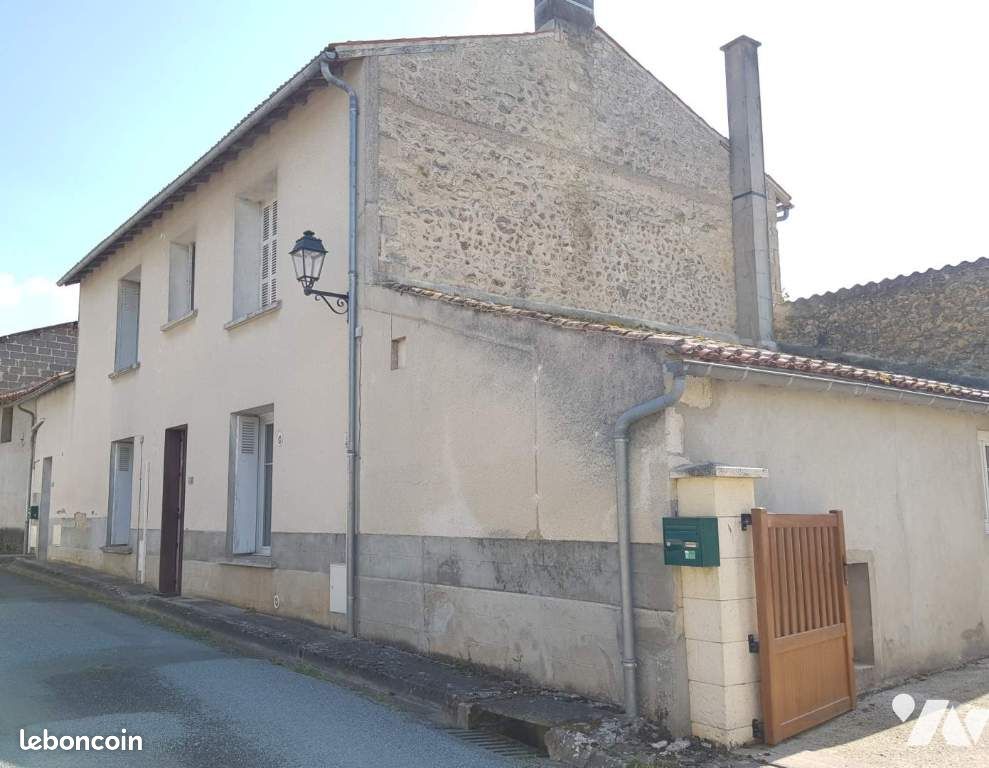 Maison 7 pièces 140 m² · à Boivre-la-Vallée · 140 m² · 136 500 €