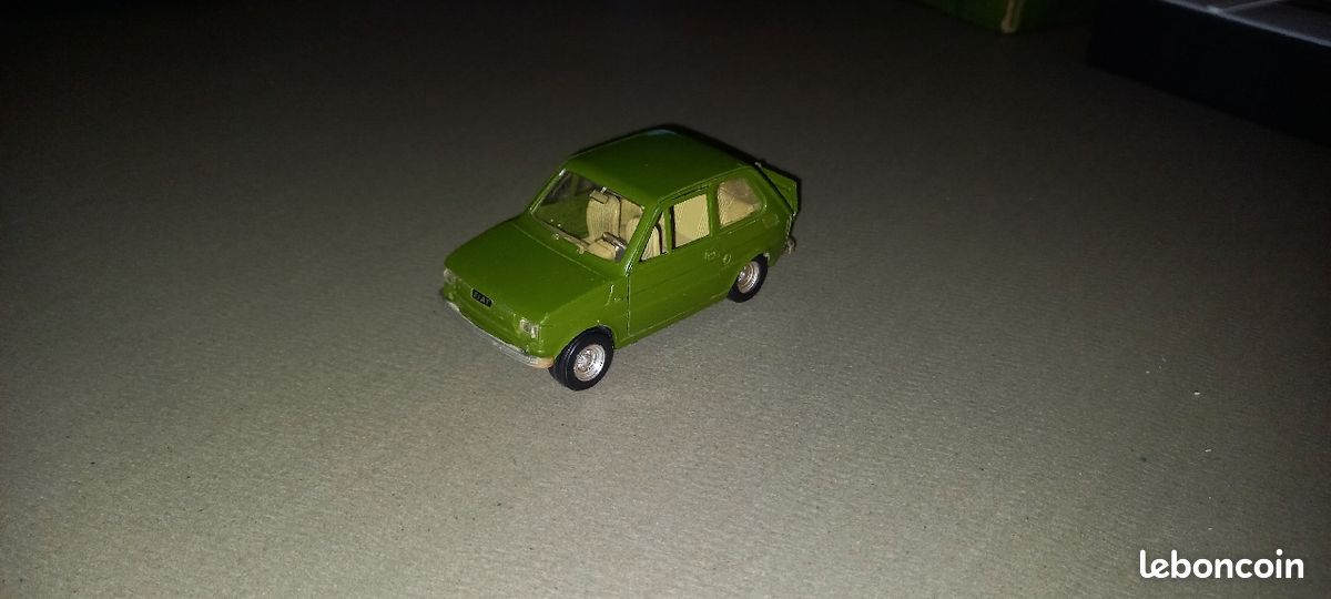 1/25 Politoys S17 Fiat 126 (image 1)