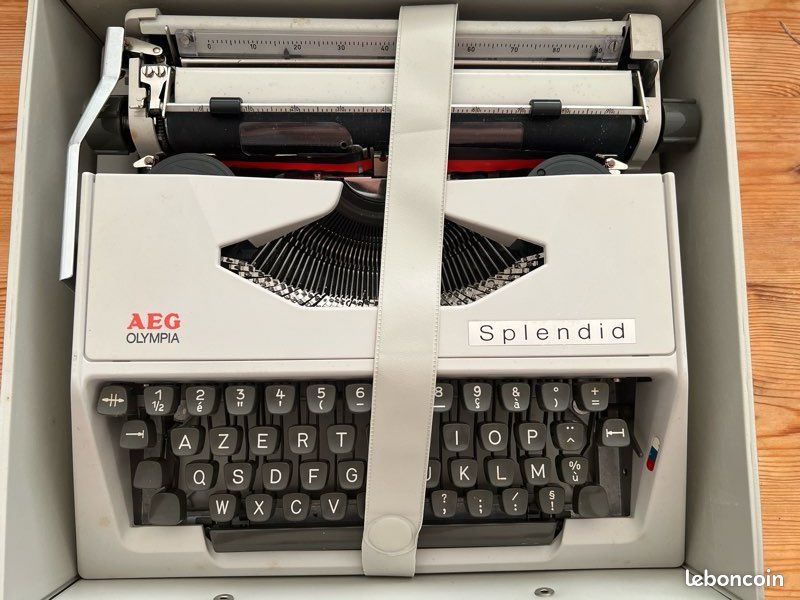 Machine à écrire AEG Splendid - Collection