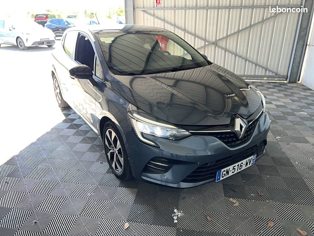 RENAULT Clio Blue dCi 100 Evolution (image 1)