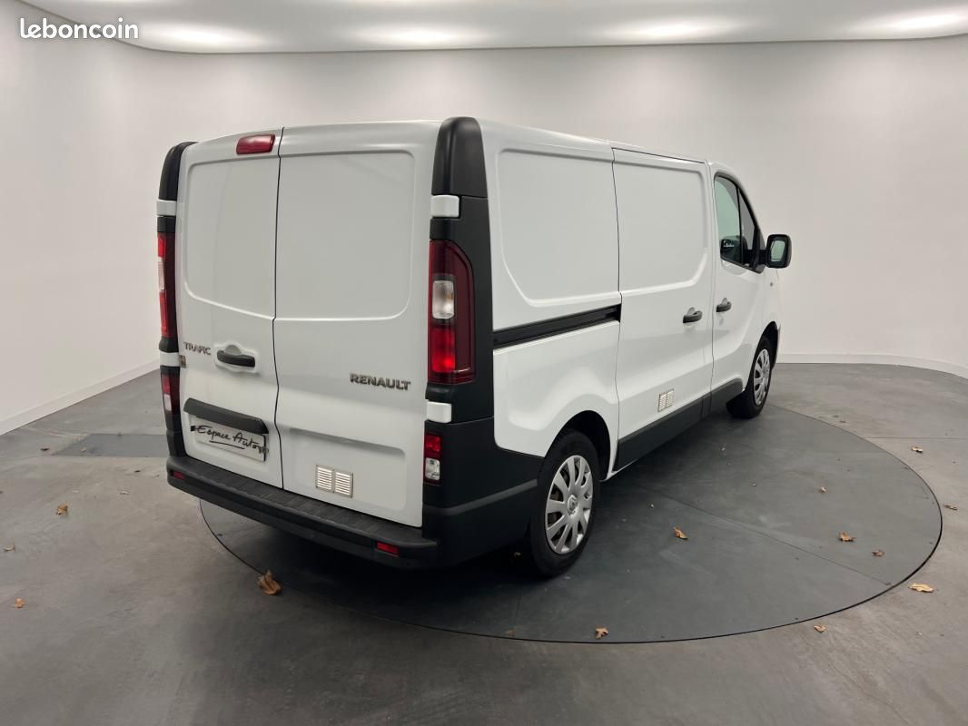 Renault Trafic FOURGON FGN L1H1 1000 KG DCI 95 E6 CONFORT (image 5)