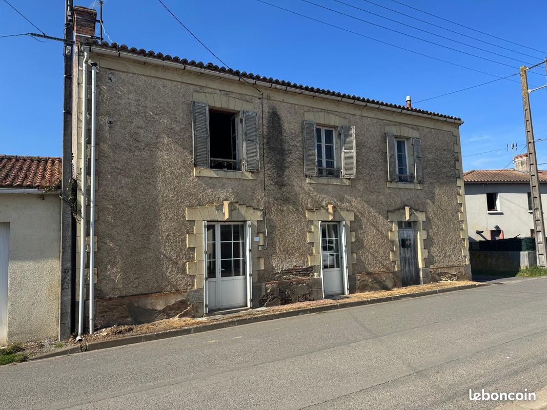 Maison 3 pièces 105 m² · à Thouars · 105 m² · 44 000 €
