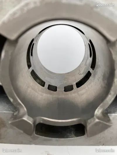 Piston cylindre YZ 125 ann 90 (image 2)