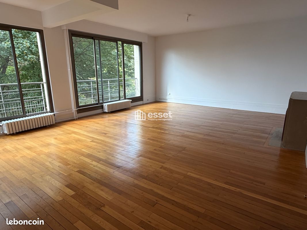 Appartement 3 pièces 123 m² · à Saint-Cloud · 123 m² · 3 099 €
