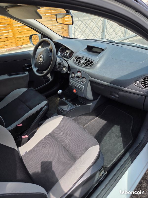 Renault clio 3 1.5 dci 75 ch societe (image 3)