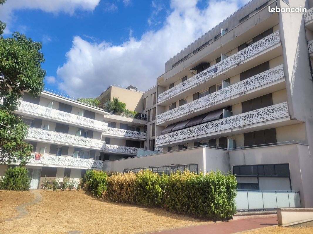 Appartement 3 pièces 64 m² · à Le Bourget · 64 m² · 215 000 €