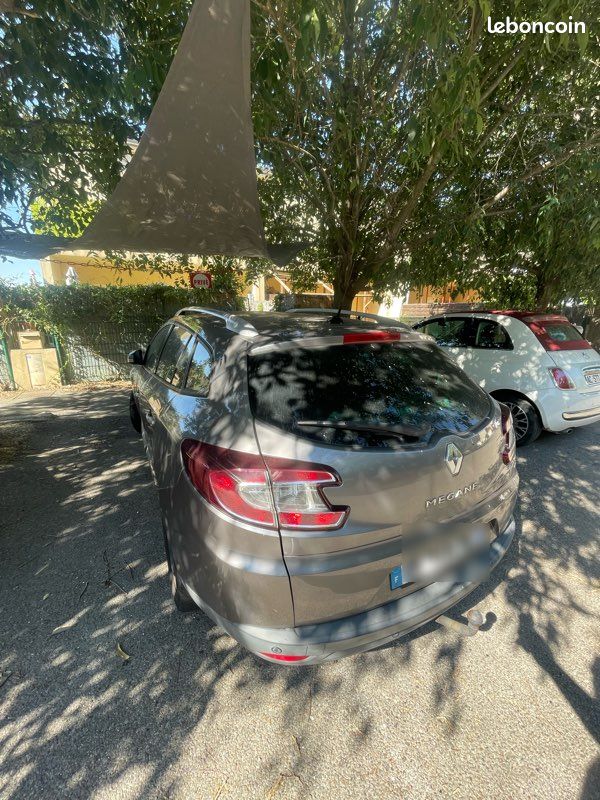 Megane 3 estate (image 2)