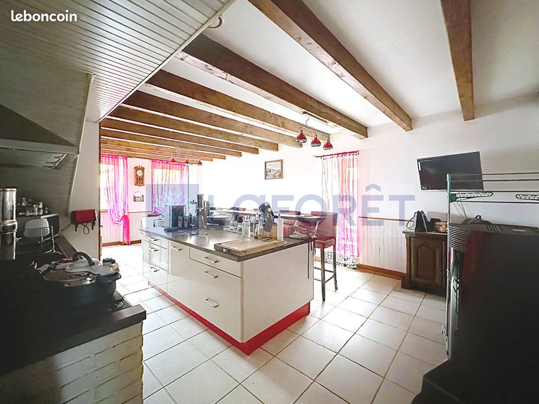 Maison 4 pièces 146 m² · à Chatenay-Mâcheron · 146 m² · 205 000 €