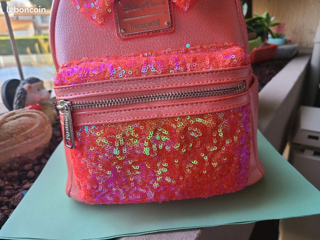 Sac Loungefly disney rose corail ariel (image 4)