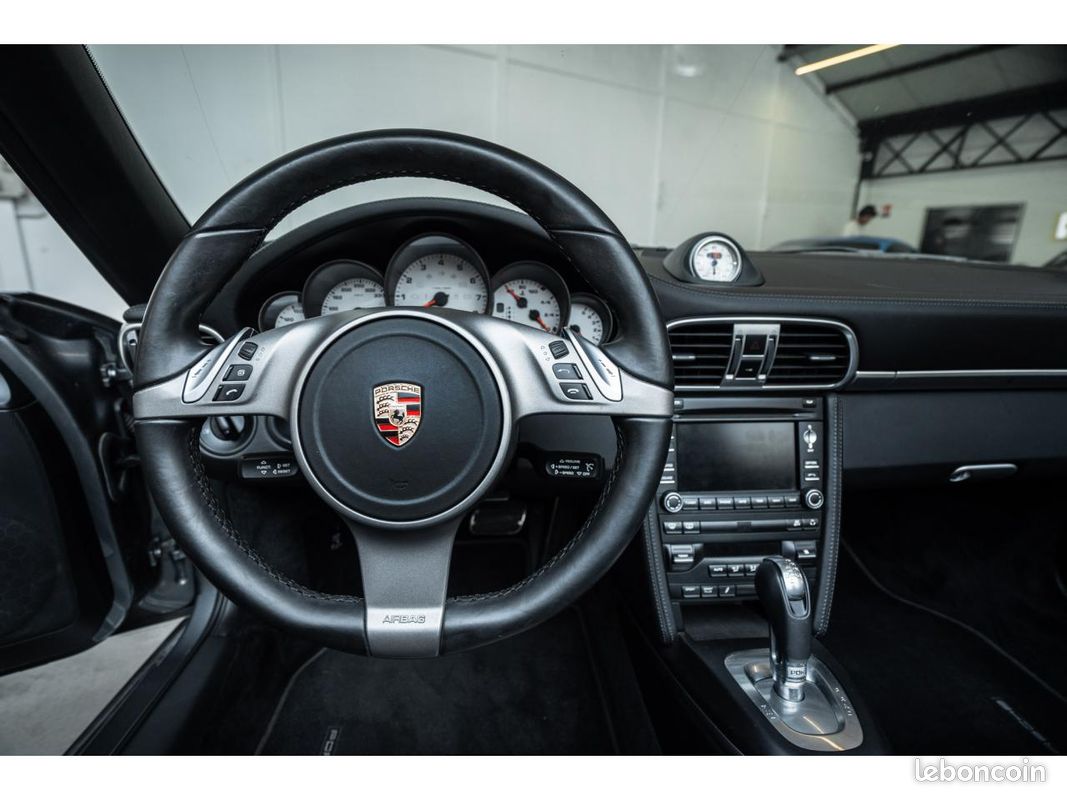 PORSCHE 911 997.2 Carrera 4S Cabriolet *Entretien 100% Porsche Rouen / 2ème main (image 38)