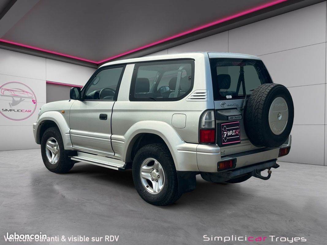 TOYOTA LAND CRUISER SERIE 90 3.0 TD 4D KDJ90 VX Deuxième mains Garantie (image 3)