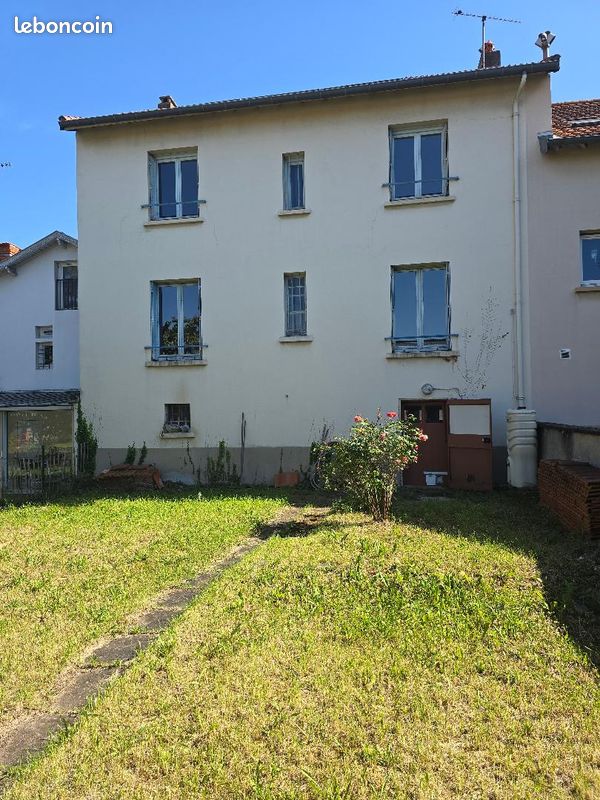 Maison 6 pièces 130 m² · à Clermont-Ferrand · 130 m² · 220 000 €