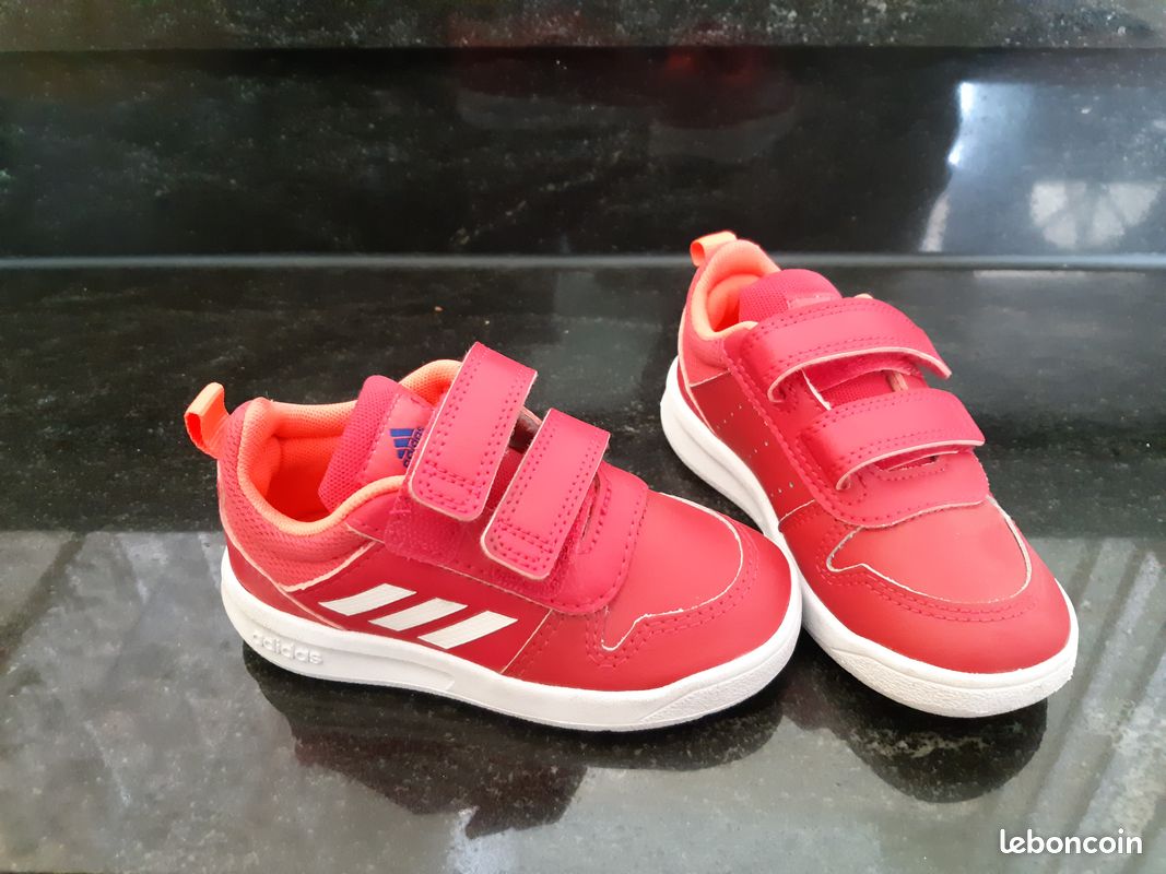 Chaussures Adidas rouge 23_24 (image 1)