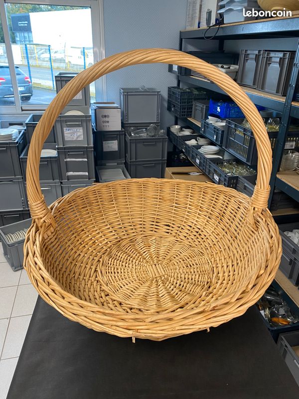 Grand panier en osier (image 1)