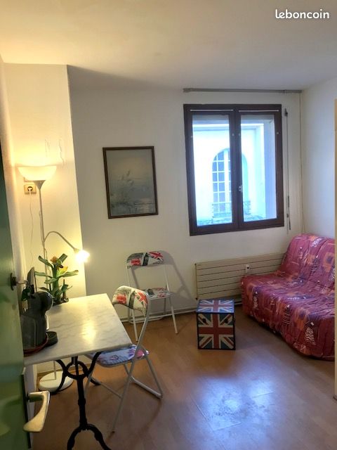 Appartement 1 pièce 13 m² · à Moulins · 13 m² · 300 €