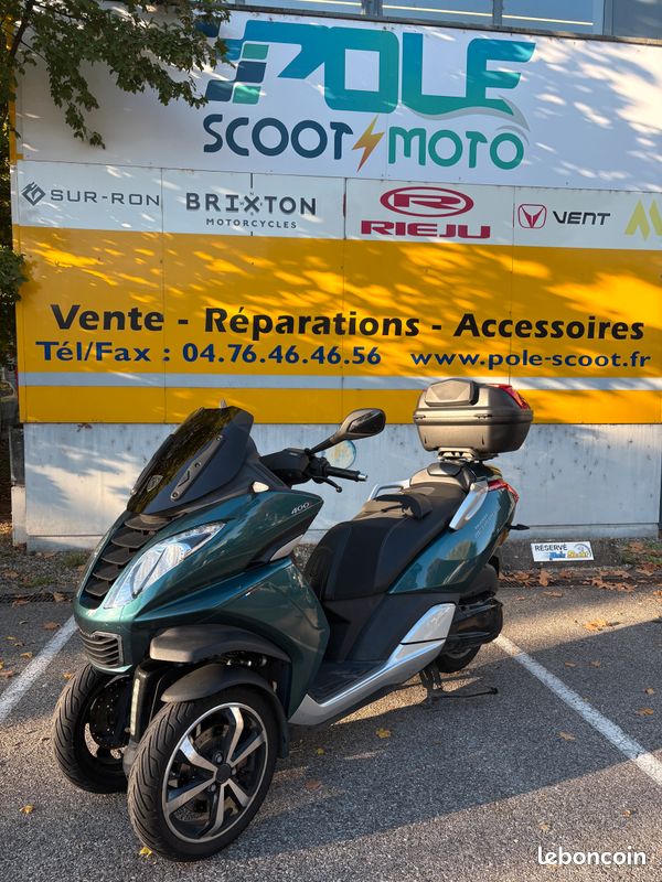 Peugeot Metropolis ABS - 400 cc - Scooter 3 roues (image 1)
