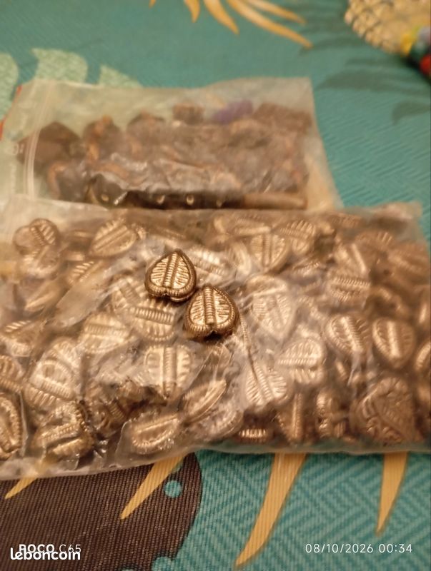 Un lot de perles (image 1)