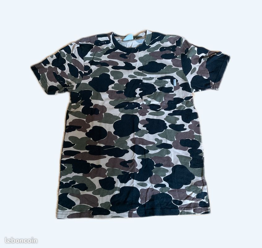 T-shirt camouflage CARHARTT (image 1)