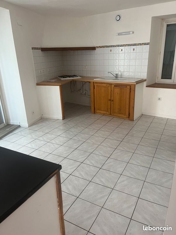 Maison 3 pièces 90 m² · à Martres-Tolosane · 90 m² · 550 €/mois