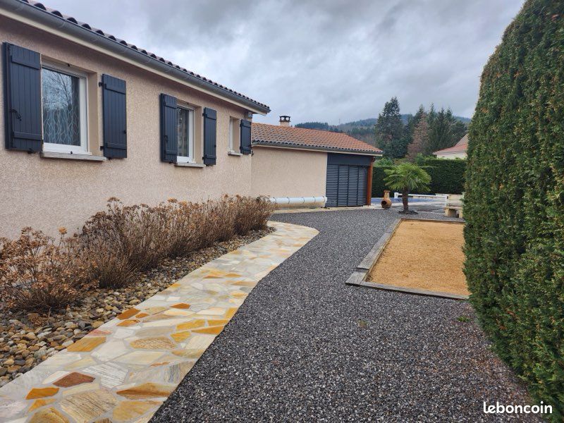 Maison 5 pièces 120 m² · à Soleymieux · 120 m² · 350 000 €
