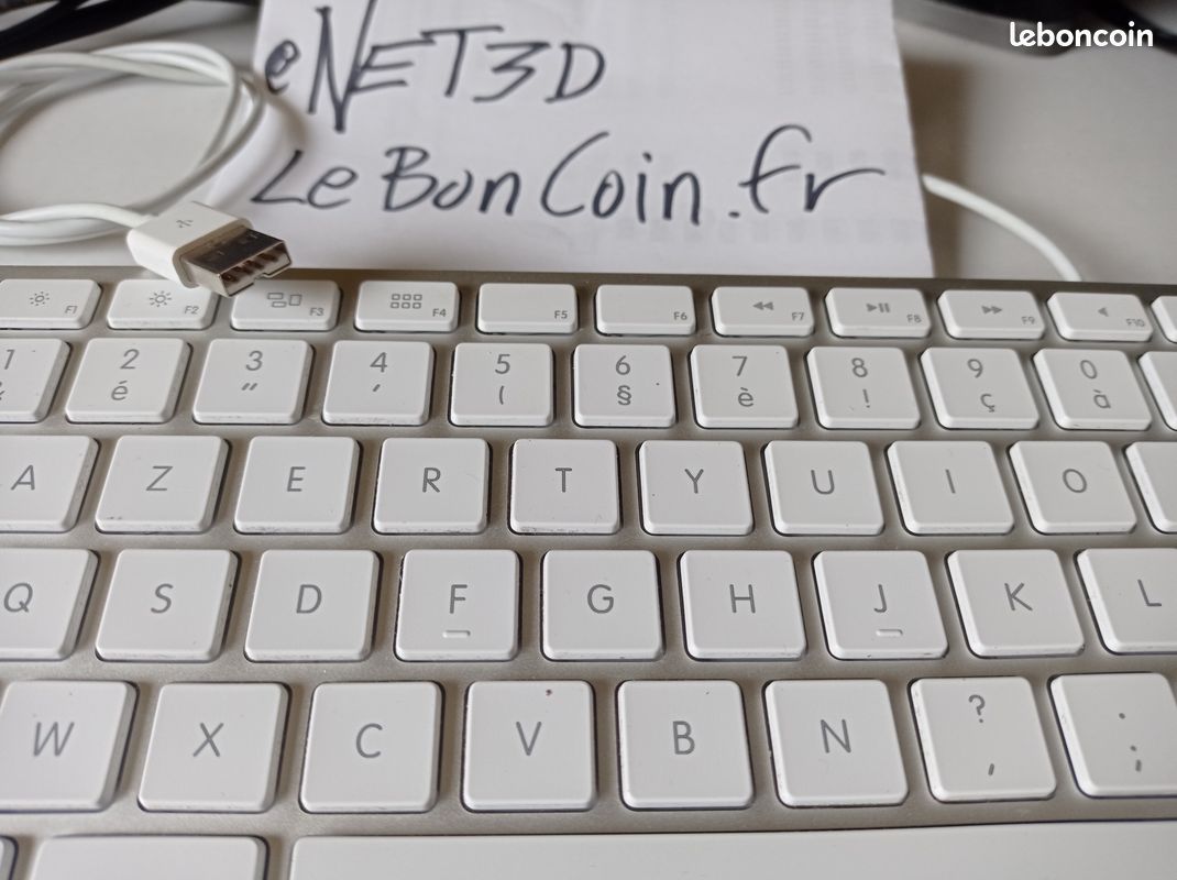 🛑 Clavier Apple mac A1243 QWERTY USB (avec hub) details sur demande ~ ~ a 🫴 💶 Rennes (35700) 🌱 ou 📦 Livraison 🚚 (image 3)