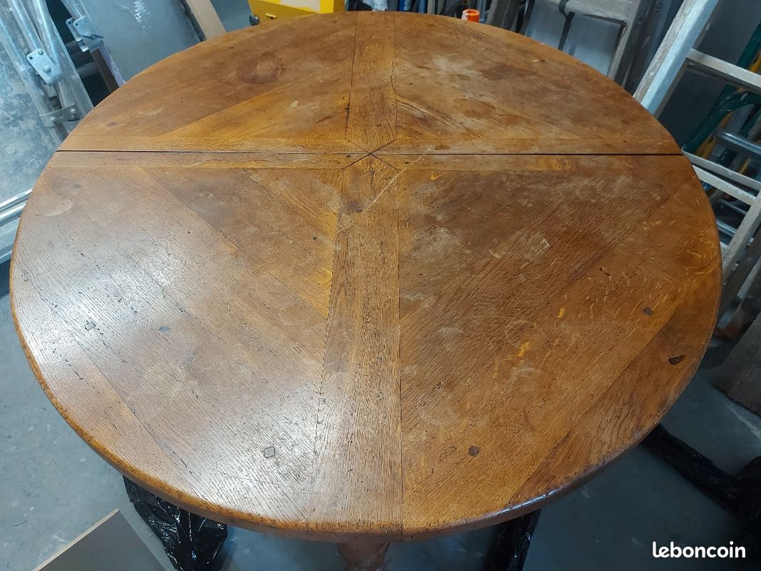 Table ovale + 4 chaises (image 1)