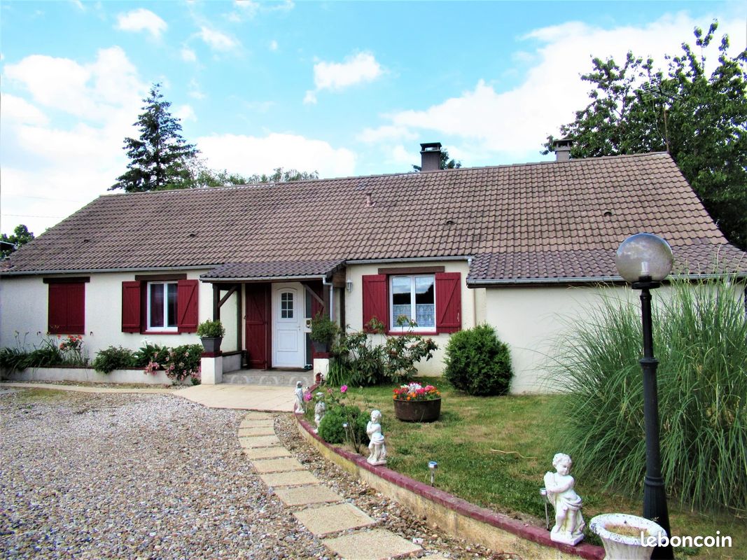 Maison 5 pièces 147 m² · à La Feuillie · 147 m² · 255 500 €