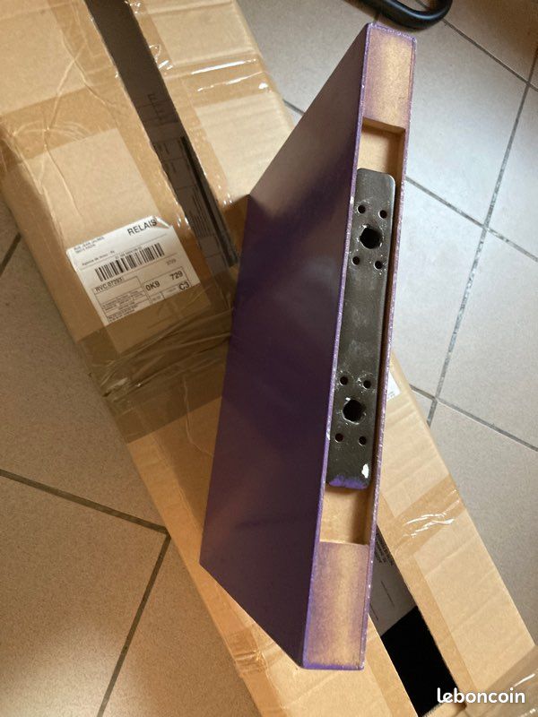 Etagere fixation invisible laquée violet (image 2)