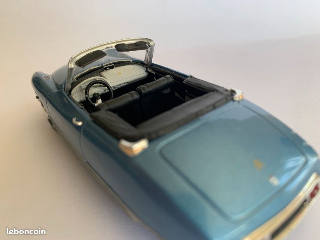 CITROËN DS 23 Pallas 1973 Bleu Métallisé Et Gris Voiture De Collection Norev 1 43