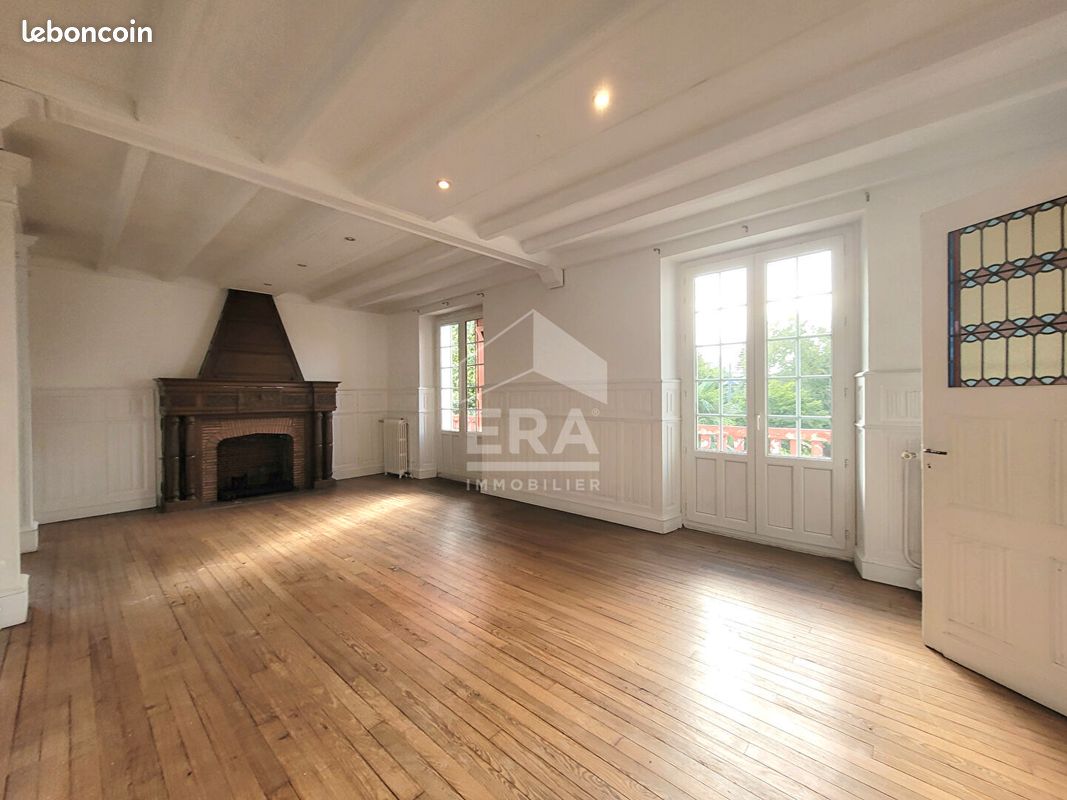 Appartement 4 pièces 132 m² · à Pau · 132 m² · 1 400 €/mois