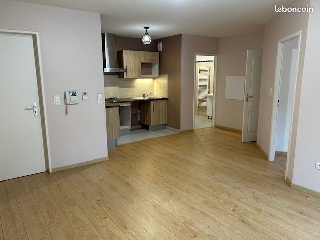 Appartement 2 pièces 46 m² · à Pau · 46 m² · 615 €
