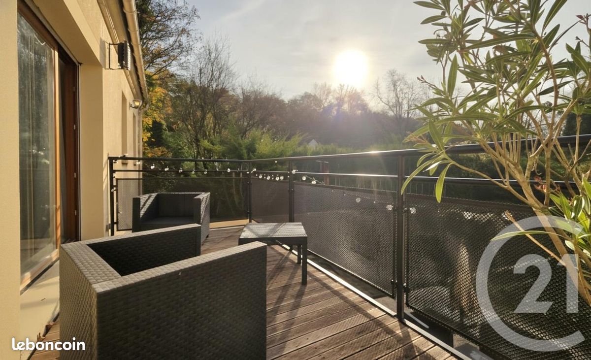 Maison 7 pièces 220 m² · à Pontoise · 220 m² · 549 000 €