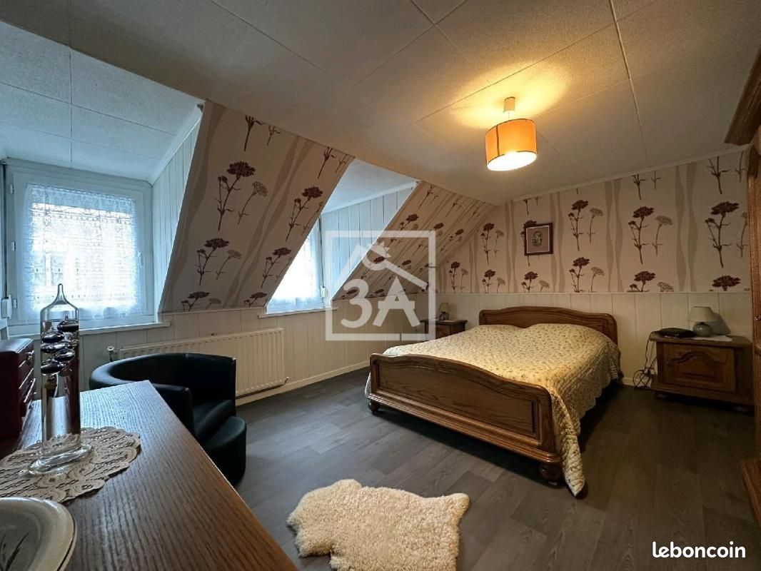 Immeuble 6 pièces 121 m² · à Calais · 121 m² · 154 280 €