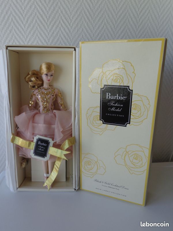 Barbie Silkstone - Blush & Gold Cocktail Dress - Collection