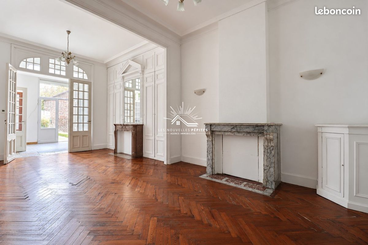 Maison 8 pièces 186 m² · à Roubaix · 186 m² · 235 000 €
