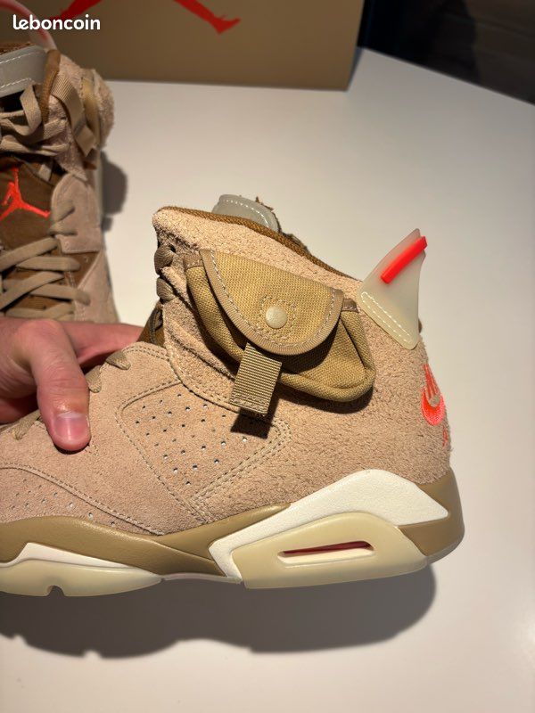 Travis Scott X Air Jordan Retro 'British Khaki' Chaussures