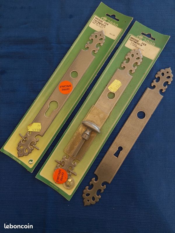 Plaques de porte fer brossé (image 1)