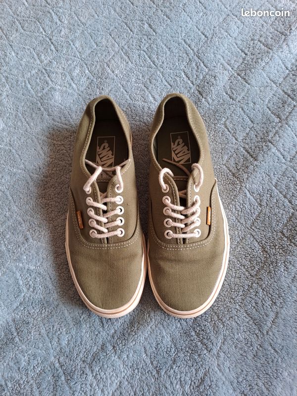 Baskets Vans Authentic vert kaki – Pointure 40 (image 1)