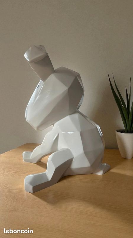 statue lion en résine couché style origami rouge 34 cm | Prince Déc
