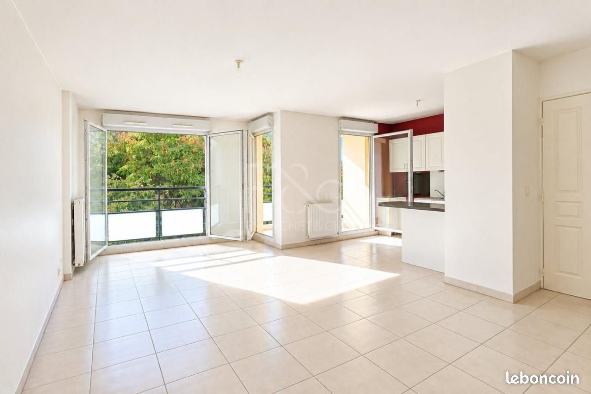 Appartement 3 pièces 71 m² · à Bron · 71 m² · 295 000 €
