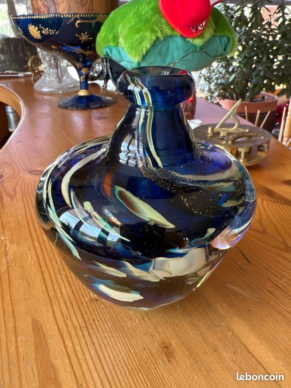 Flacon de parfum ou vase en verre de Murano superbe dans sa couleur exceptionnel magnifique et très rare (image 3)