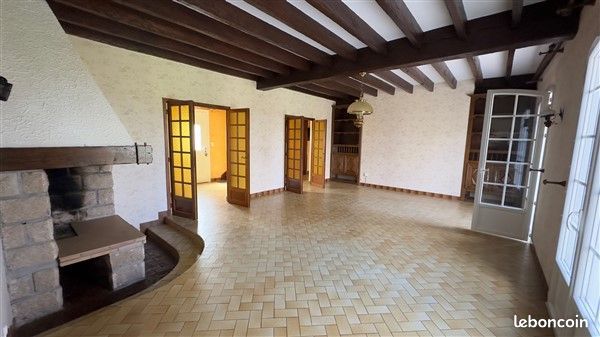 Maison 6 pièces 198 m² - Sainte-Fortunade 19490 (image 2)