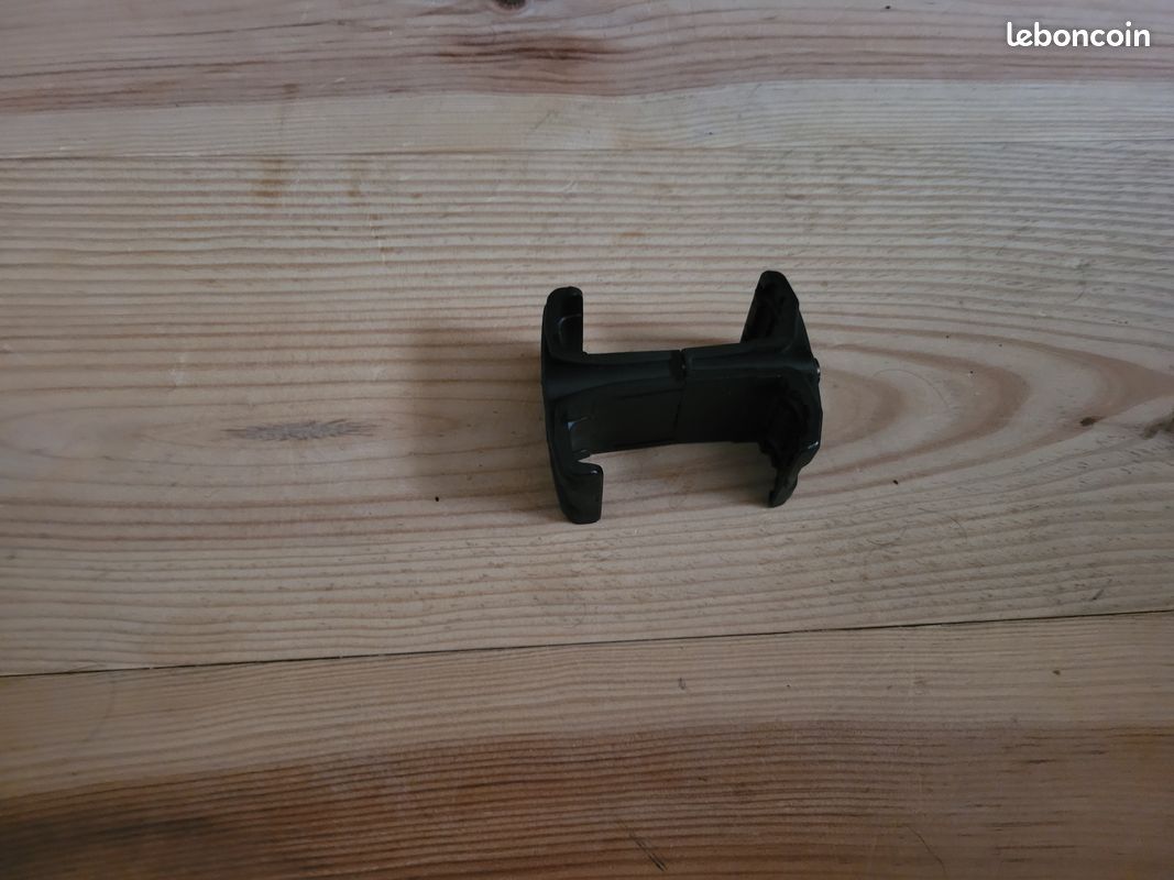 Coupleur chargeur M4 (image 1)