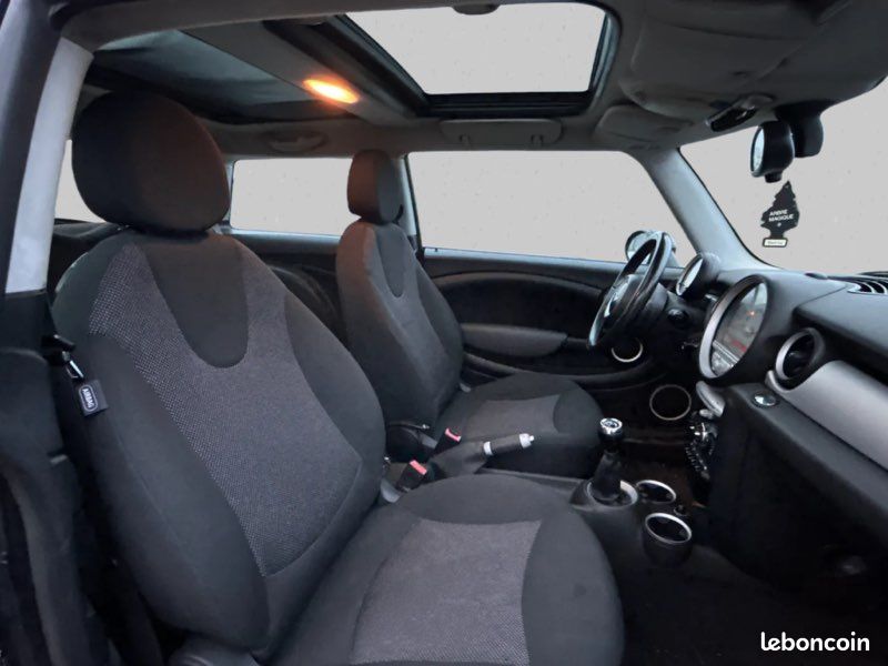 MINI Cooper 1.6 i 16V 120cv,Toit panoramique,Petit prix,Ideal jeunes conducteurs (image 9)
