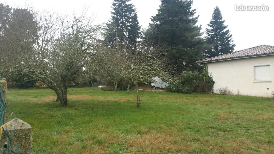 Terrain 650 m² · à Parempuyre · 180 000 €